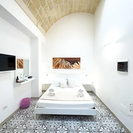 Casa Birra Salento 住宿加早餐酒店 莱韦拉诺